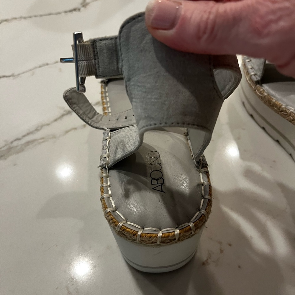 Gray Platform Sandals - Excellent Condition - image 3